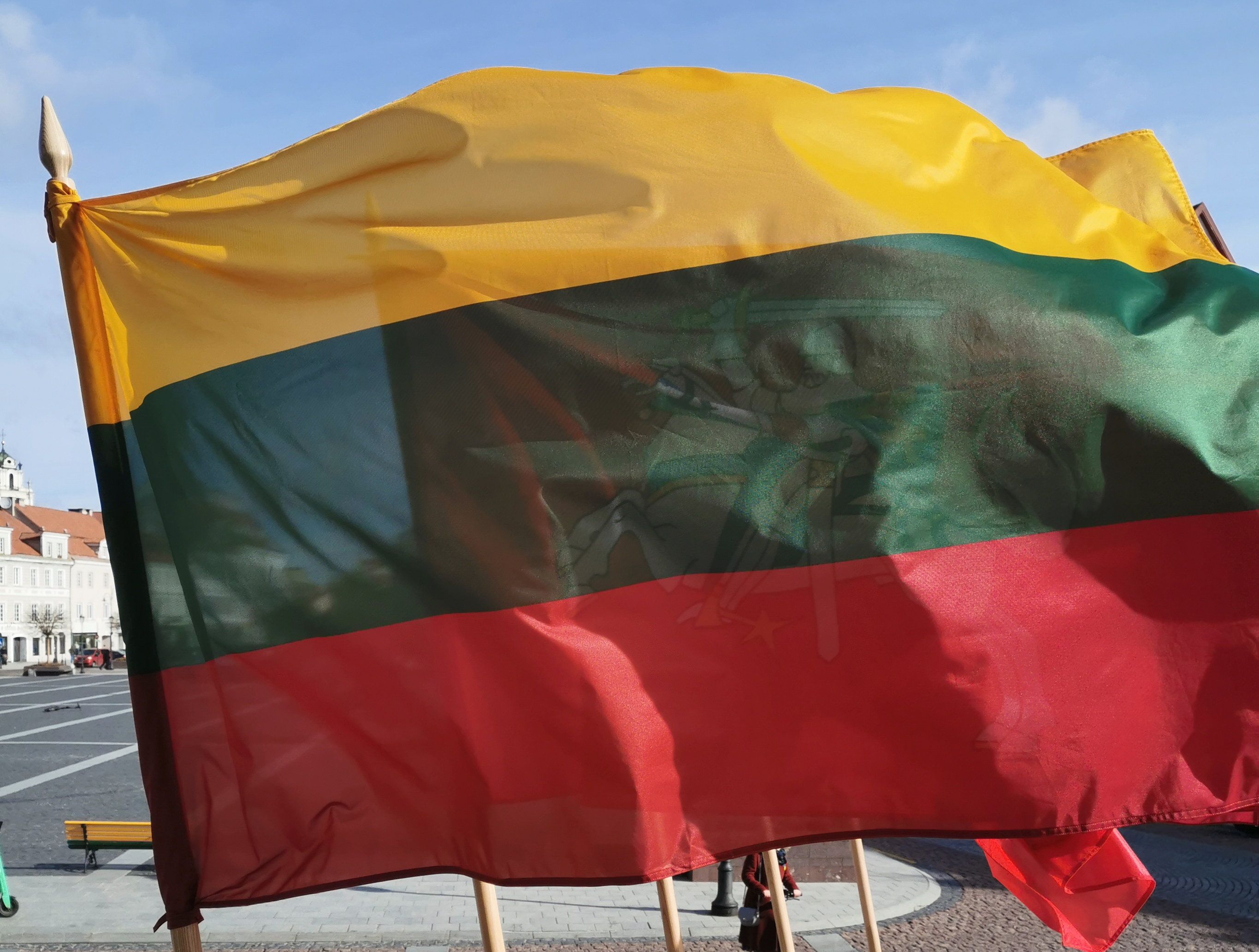 vilnius old town lithuanian flag