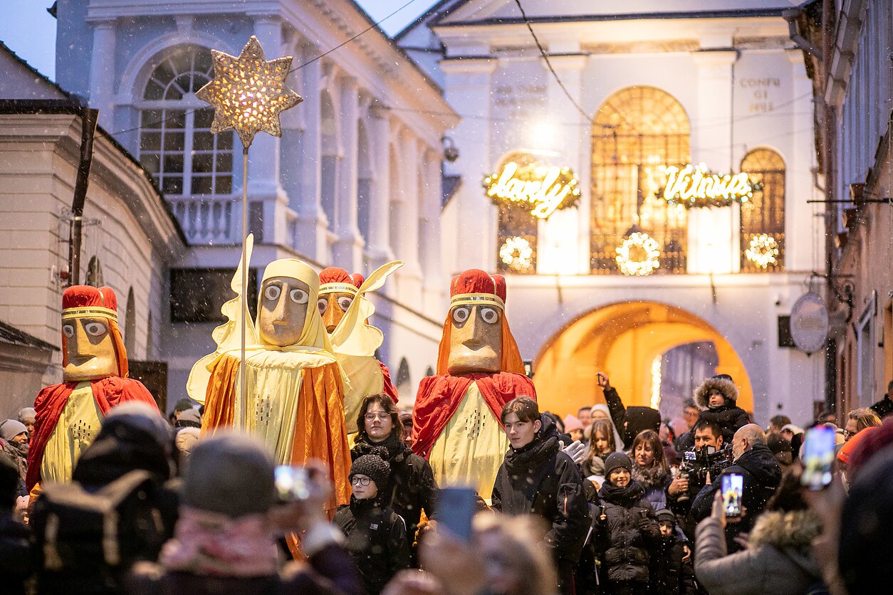 three kings walking gates of dawn vilnius january 6